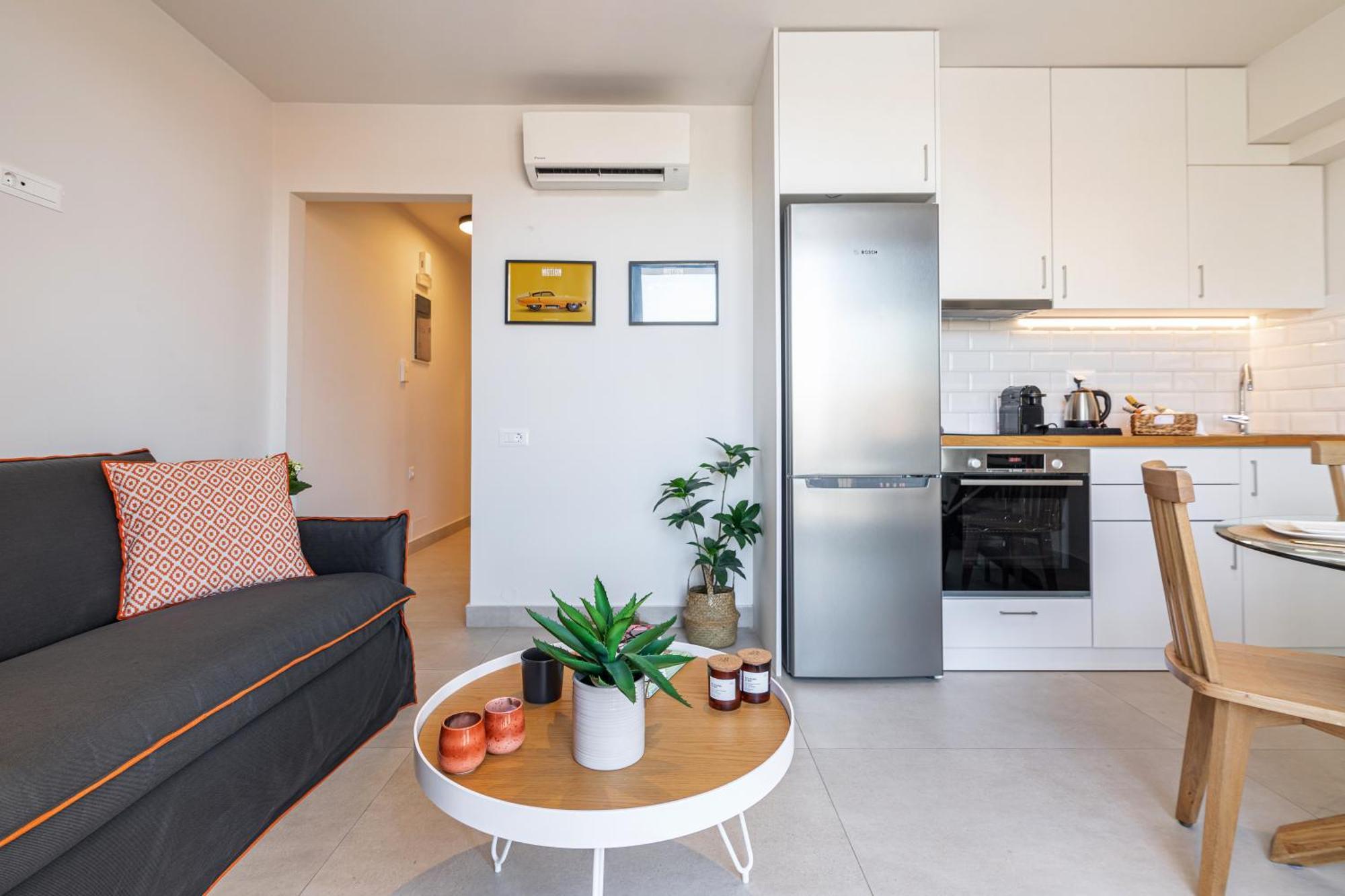 Athinais Urban Living 1 Just 2 Minutes From The Port